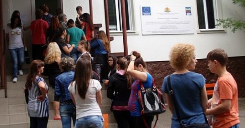 Кандидат-гимназистите в Пловдивско драстично намаляха