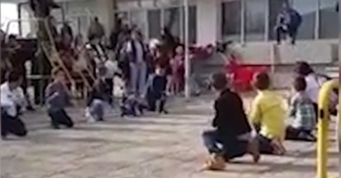 Деца от детска градина в Момчилград посрещнаха първа пролет с турски песни и танци