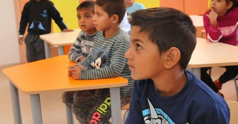 Средствата за децата от уязвимите групи бетонират на сегрегацията в образованието