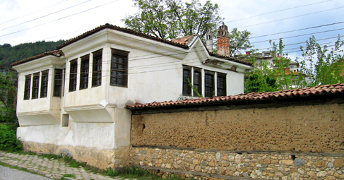  В Косова махала в град Гоце Делчев една от сградите