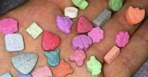 Притеснени родители алармират в социалните мрежи за бонбони дрога