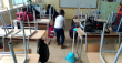 По японски модел ученици от столичното 119-о училище чистят сами стаите си