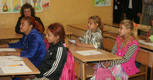 Фондация инициира нов проект за интегриране на ромските деца в образованието