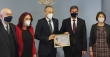 Министър Вълчев с грамота за „Най-успешен министър на образованието от новото време“