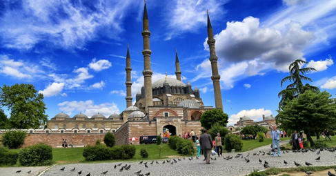 Одрин (Edirne) е исторически град в северозападна Турция. Разположен е