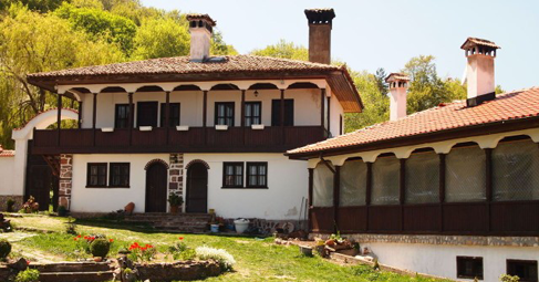 Лозенският манастир Свети Спас е български манастир съграден най вероятно през