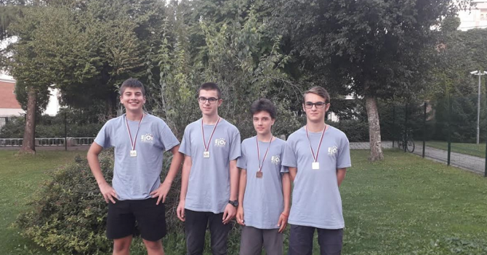 Български ученици донесоха медали от Европейската олимпиада по информатика