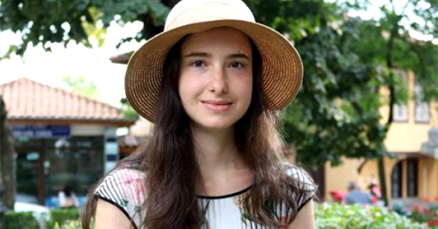  Математичката, наречена Златното момиче на България и Европа, представя първата