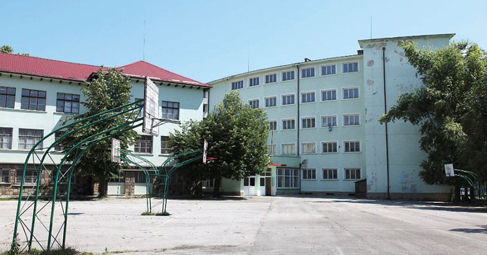 В Габрово закриват училище, за да не насърчават образователната сегрегация