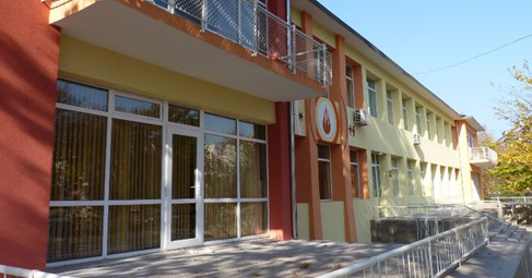 Бургаският кмет забрани събирането на пари от родителите в училища и детски градини