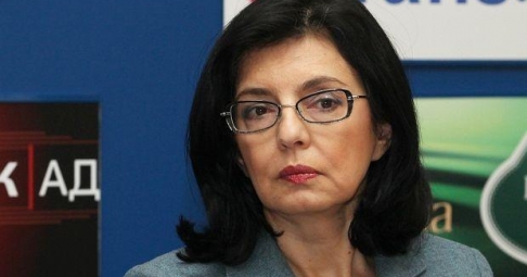 Министър Кунева: Проблемът с бурките се преекспонира