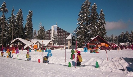 Боровец празнува Световния ден на снега с безплатни ски и сноуборд уроци и детска лифт карта за 1 лев