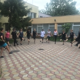 Школа за български и гръцки танци Б.